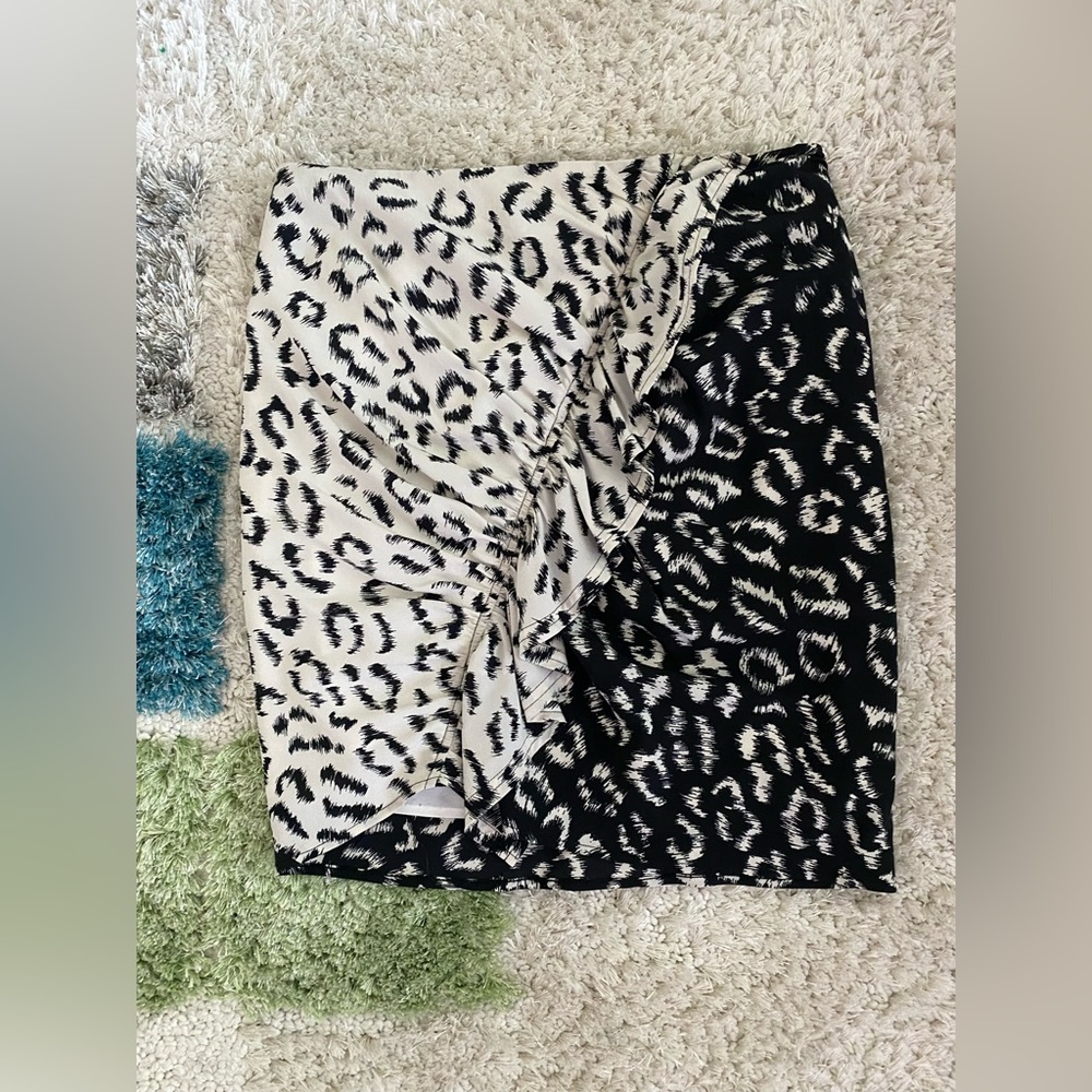 A.L.C. Geller Skirt Leopard Printed Ruffle Size 6